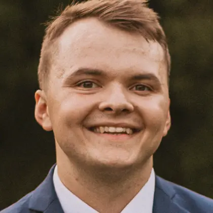 Photo portrait of author Kidron Stamper
